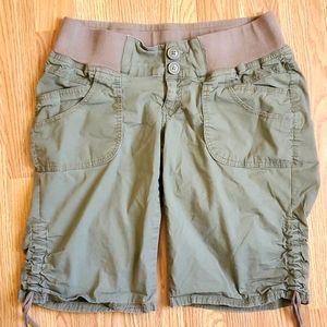 Maternity Cargo Shorts